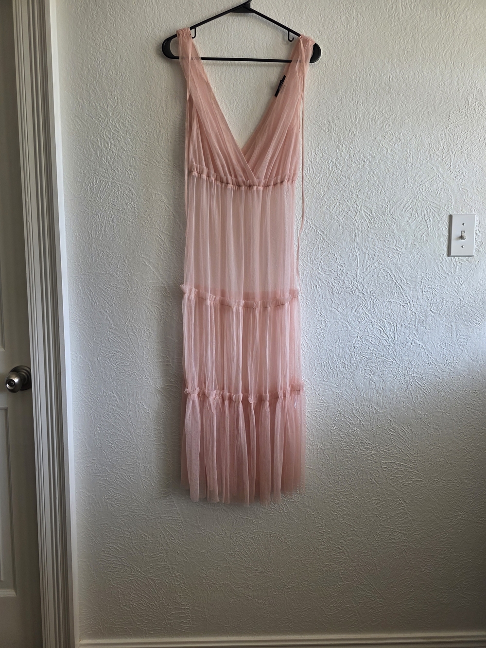 Forever 21 Sheer Tiered V-Neck Maxi Dress - Blush